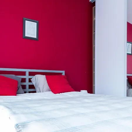 Superb Cozy In Billancourt